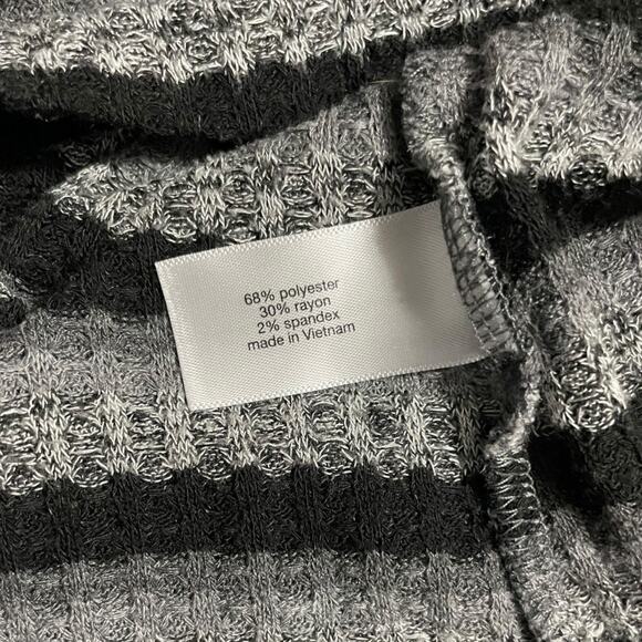 Lane Bryant Womens Sweater Plus Size 22/24 V Neck Striped Long Sleeve Gray Black - Picture 6 of 12